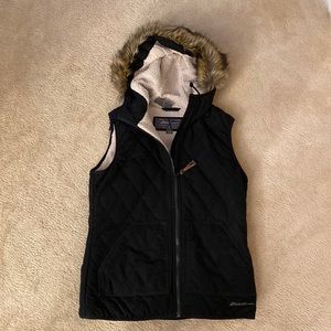 Eddie Bauer Sherpa Lined Quilted Vest size small - Black